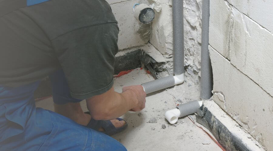 Expert burst pipe repair services in Mediapolis, IA